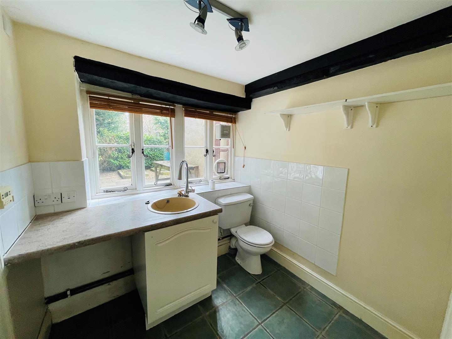 Shurnhold, Melksham Lock and Key